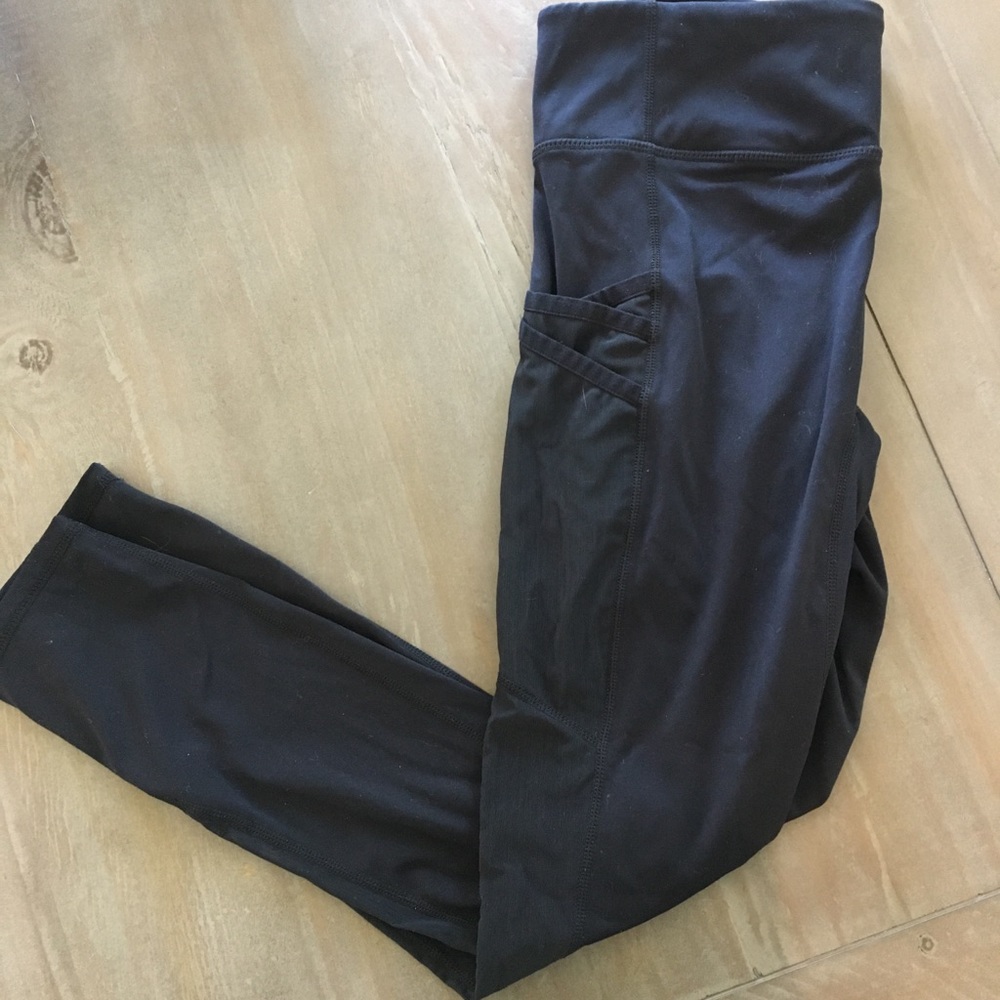 Black Fabletics leggings 7/8 length
